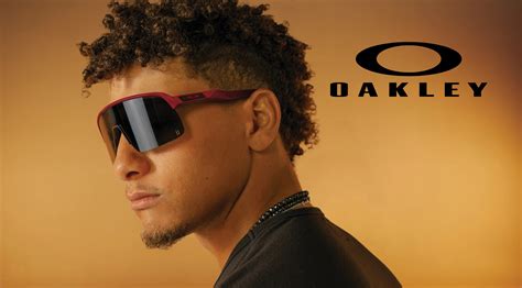 who started oakley sunglasses